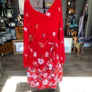 White House Black Market Ladies Racing Red Floral Print Dress